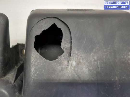 купить Корпус воздушного фильтра на Toyota Yaris 1999-2006