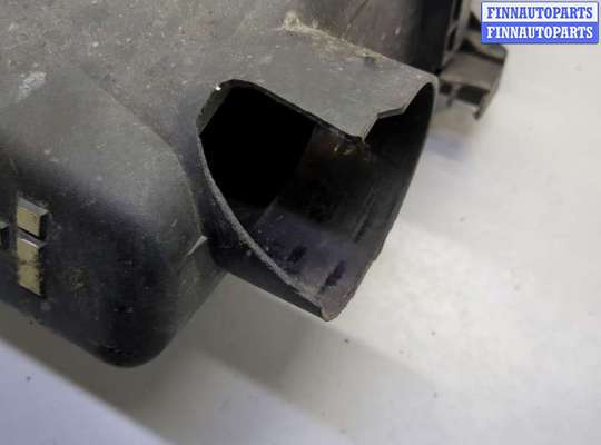 купить Корпус воздушного фильтра на Toyota Yaris 1999-2006