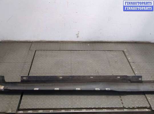 купить Накладка на порог на Mercedes C W204 2007-2013