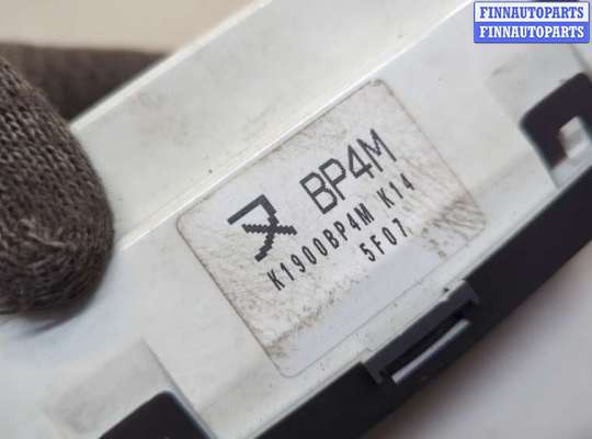 купить Переключатель отопителя (печки) на Mazda 3 (BK) 2003-2009