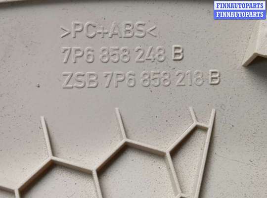 купить Пластик панели торпеды на Volkswagen Touareg 2010-2014