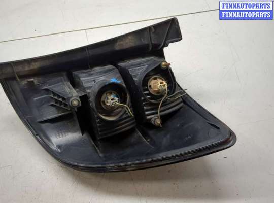 купить Фонарь (задний) на Pontiac Vibe 1 2002-2008