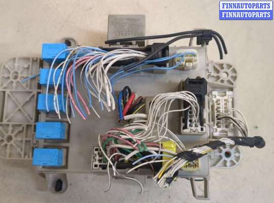 купить Блок предохранителей на Toyota RAV 4 2000-2005