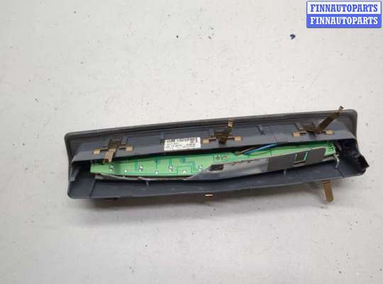 купить Фонарь дополнительный (стоп-сигнал) на Opel Zafira B 2005-2014