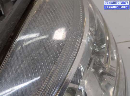 Фара передняя на Mercedes-Benz C (W204)