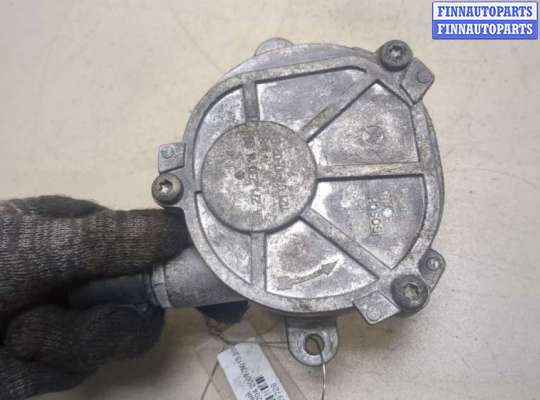 купить Насос вакуумный на Mercedes C W204 2007-2013