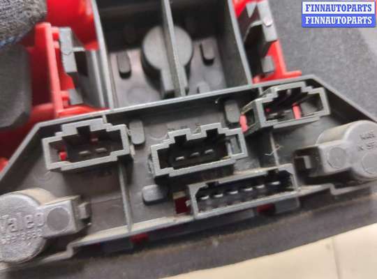 купить Фонарь (задний) на Volkswagen Golf 4 1997-2005