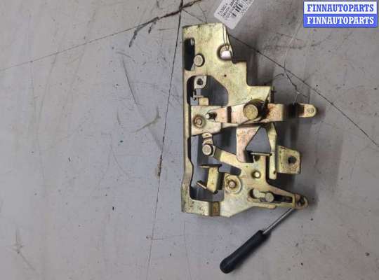 Замок боковой двери на Volkswagen Transporter T4