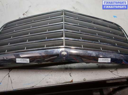 Решетка радиатора MB1712537 на Mercedes E W211 2002-2009