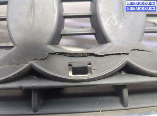 купить Решетка радиатора на Audi A4 (B6) 2000-2006