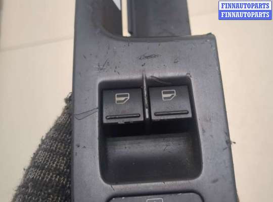 купить Кнопка стеклоподъемника (блок кнопок) на Volkswagen Touareg 2002-2007