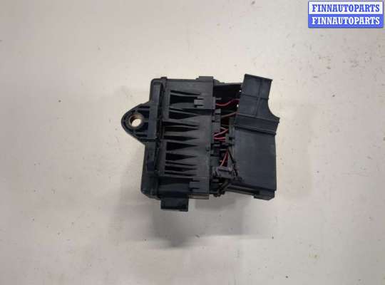 купить Блок предохранителей на Toyota RAV 4 2000-2005
