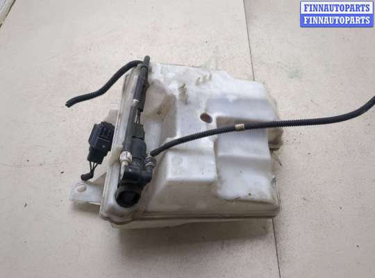 Бачок омывателя на Ford Focus III