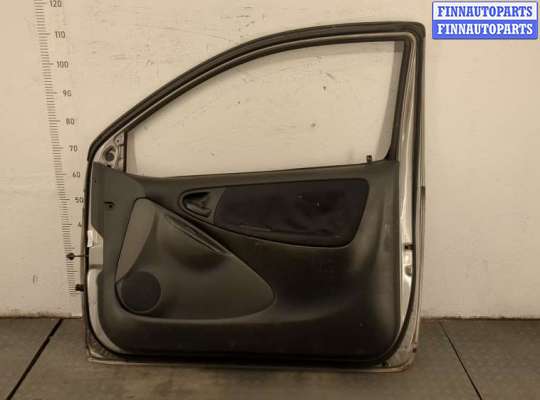 купить Стекло боковой двери на Toyota Yaris 1999-2006