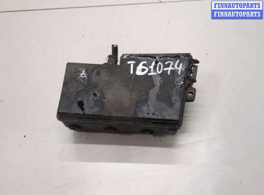Блок предохранителей FO2153434 на Ford Kuga 2008-2012