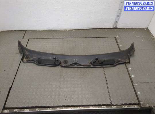 Жабо под дворники (дождевик) BM3671381 на BMW 3 E90, E91, E92, E93 2005-2012