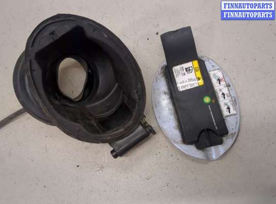 Лючок бензобака на Ford Kuga I