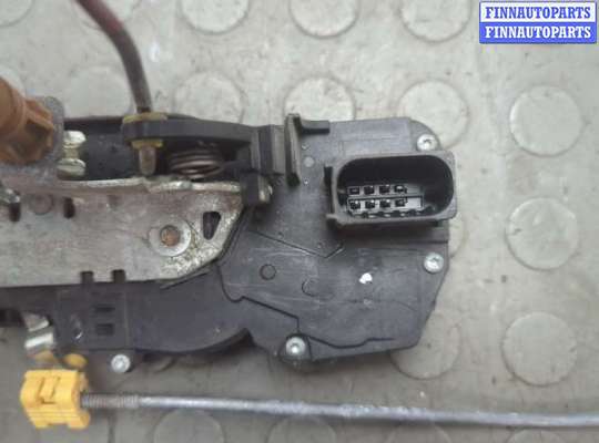 купить Замок двери на Cadillac Escalade 3 2006-2014