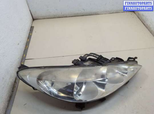 Фара передняя на Peugeot 207