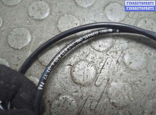 Трос капота на Volkswagen Transporter T6