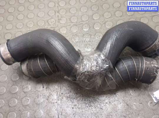 Патрубок интеркулера BM3666559 на BMW 3 E90, E91, E92, E93 2005-2012