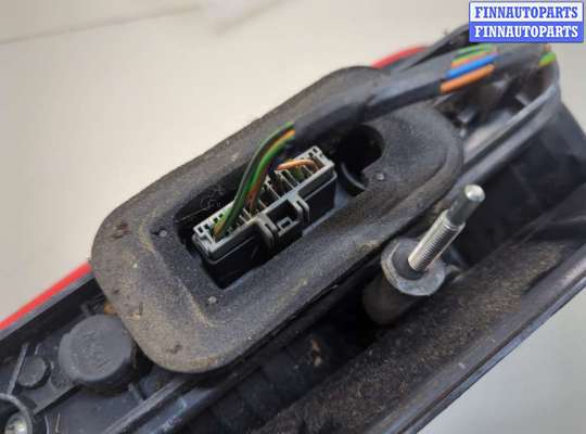 купить Фонарь (задний) на Ford C-Max 2002-2010