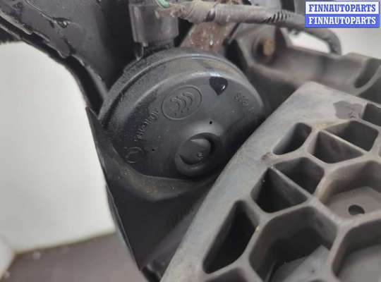 купить Рамка передняя (телевизор) на KIA Sorento XM 2009-2021