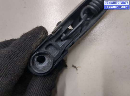 купить Щеткодержатель на Opel Insignia 2008-2017