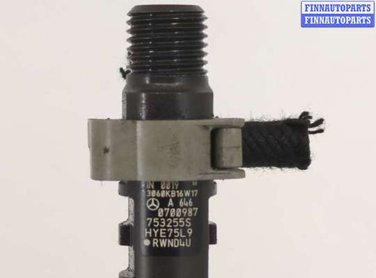 Форсунка топливная на Mercedes-Benz C (W204)