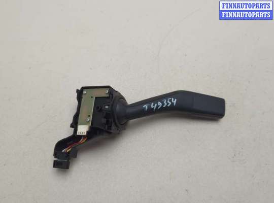 купить Переключатель поворотов на Volkswagen Jetta 5 2004-2010