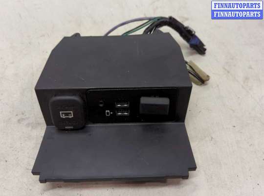 купить Разъем AUX/USB на Mazda 6 (GJ) 2012-2018