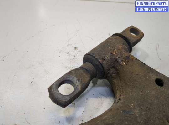 Рычаг подвески на Toyota Previa 2 