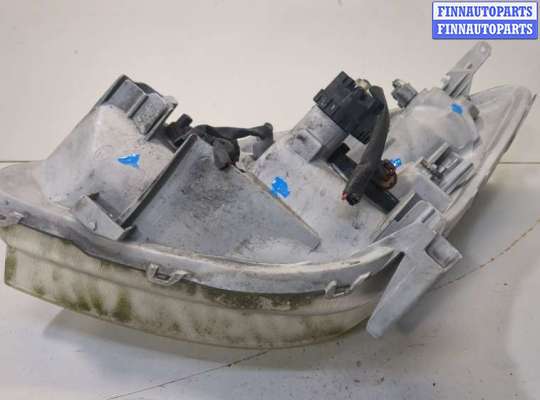 купить Фара (передняя) на Toyota Corolla Verso 2002-2004