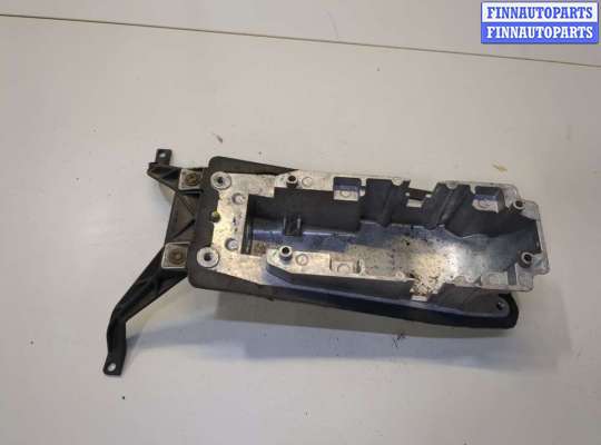 купить Кронштейн кулисы КПП на Volkswagen Touareg 2002-2007