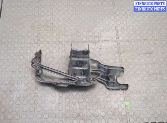 купить Кронштейн бампера на Mercedes C W203 2000-2008