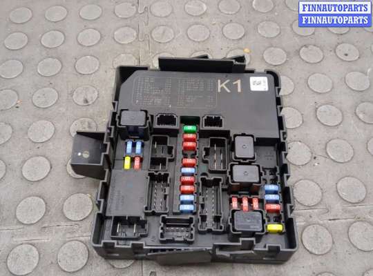 купить Блок предохранителей на Infiniti QX56 2010-2013