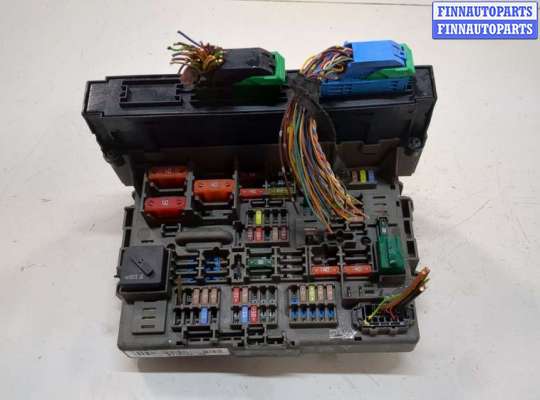 купить Блок предохранителей на BMW 3 E90, E91, E92, E93 2005-2012