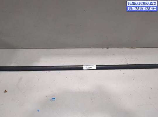 Молдинг стекла (боковое) RN1468149 на Renault Megane 2 2002-2009
