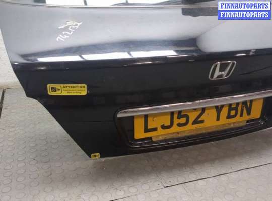 Стекло заднее на Honda Accord VI (CG, CK)