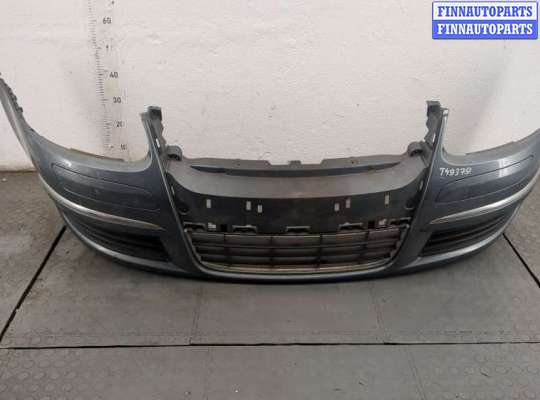 Бампер передний на Volkswagen Jetta V (1K) 