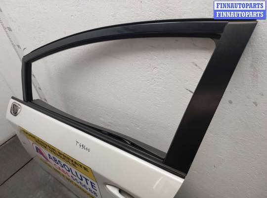 купить Стекло боковой двери на Toyota Prius 2009-2015