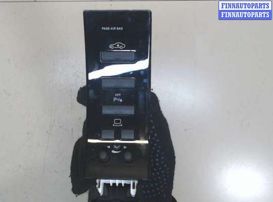 купить Кнопка парктроника на Mercedes S W221 2005-2013