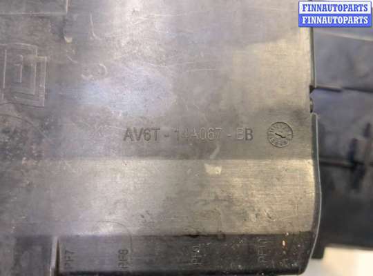 купить Блок предохранителей на Ford C-Max 2010-2015