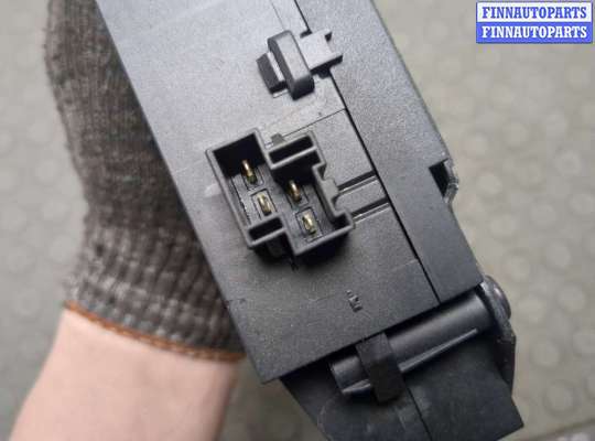 Замок багажника на Opel Vectra C