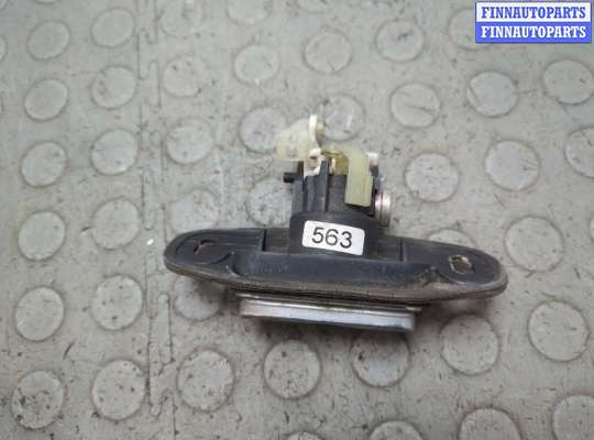 купить Кнопка открывания багажника с крышки на Volvo S40 / V40 1995-2004