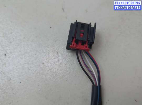 купить Зеркало боковое на Volkswagen Golf Plus