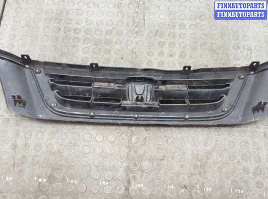Решетка радиатора на Honda CR-V I (RD) 