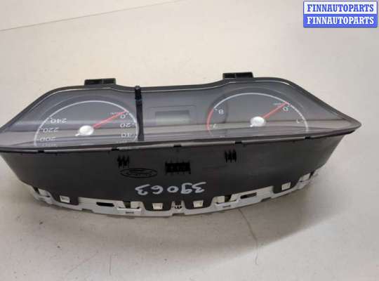 Щиток приборов на Ford Focus II