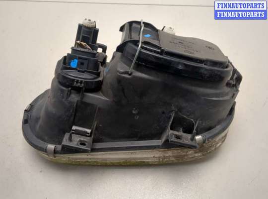 Фара передняя на Volkswagen Golf IV (1J)