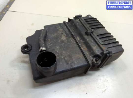 Корпус воздушного фильтра FT562437 на Fiat Grande Punto 2005-2010